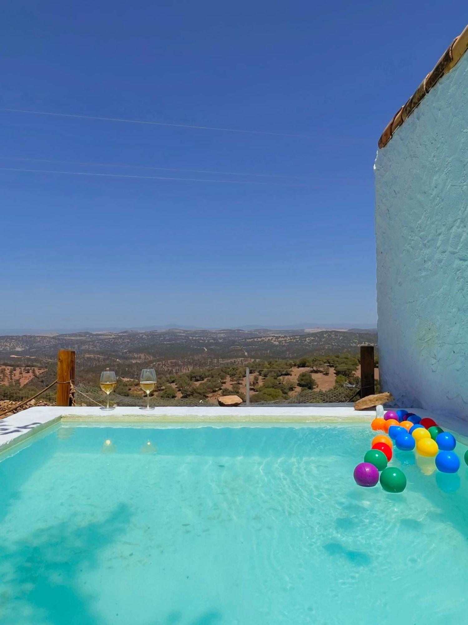 Zalamea la Real El Coso Lodge & Workation מראה חיצוני תמונה