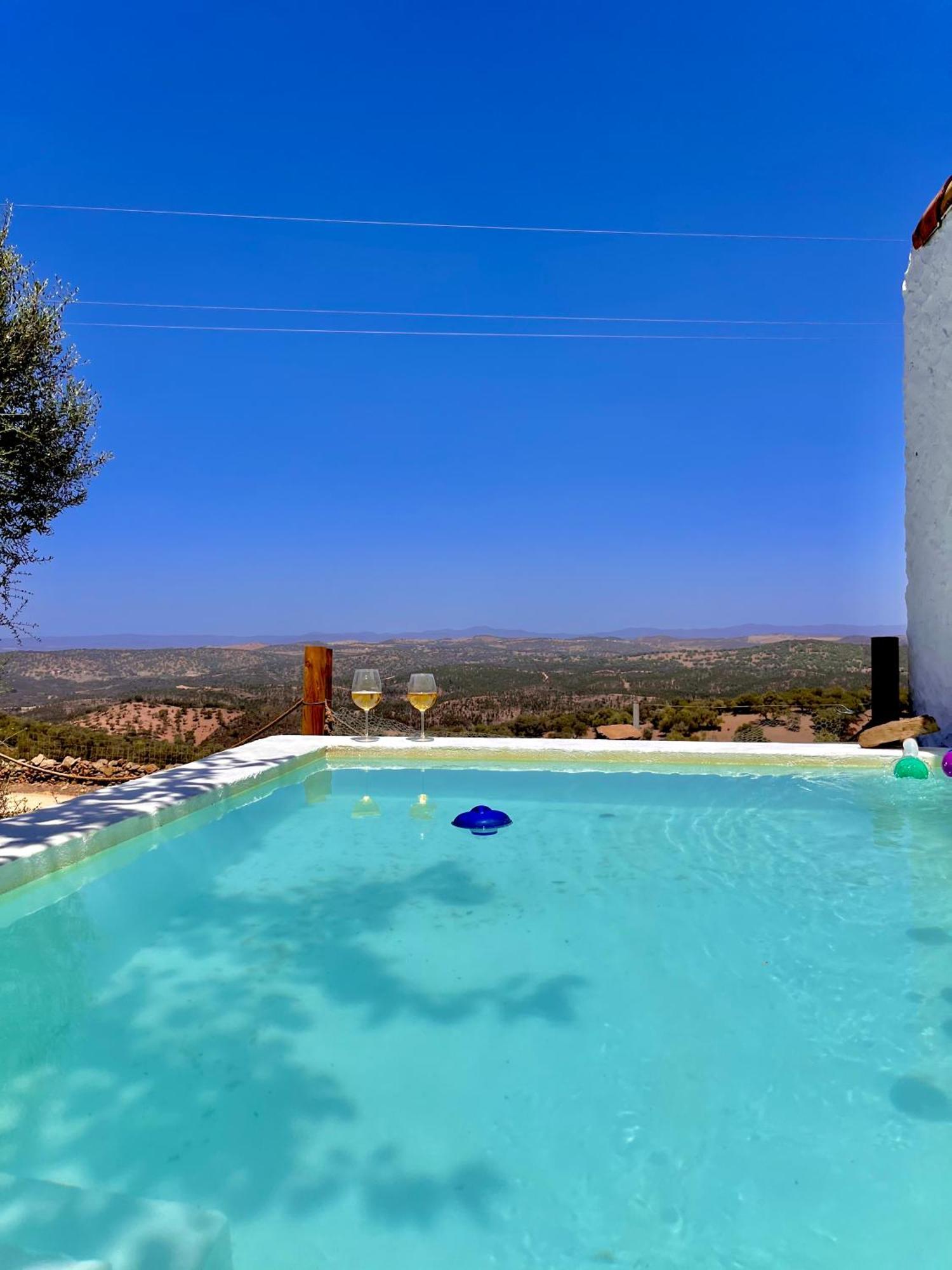 Zalamea la Real El Coso Lodge & Workation מראה חיצוני תמונה